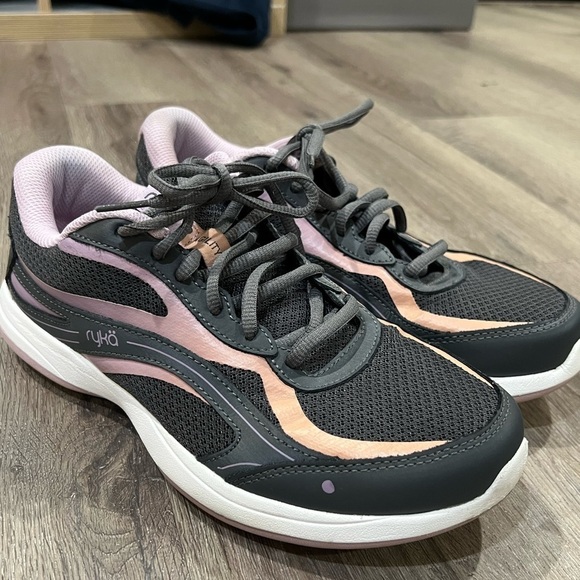 EUC Women’s Ryka Size 8.5 Agility Walking Training Shoe - Picture 3 of 9